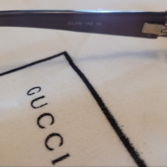 Gucci Glasses - Picture 5 of 5